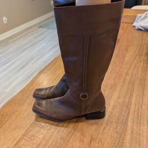 Classic Brown Leather Riding Boots